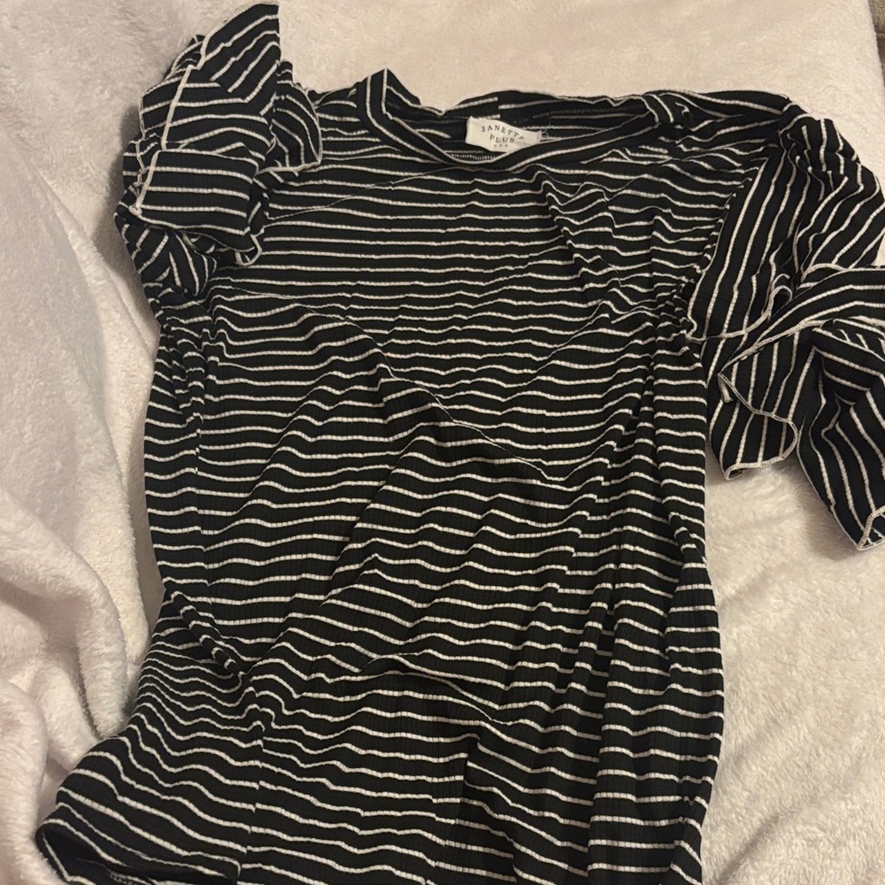 Janette Plus Monochrome Striped Short Sleeve Top